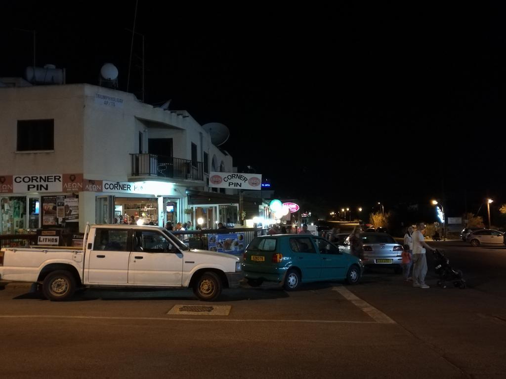 Siamese Villa Paralimni Exterior photo