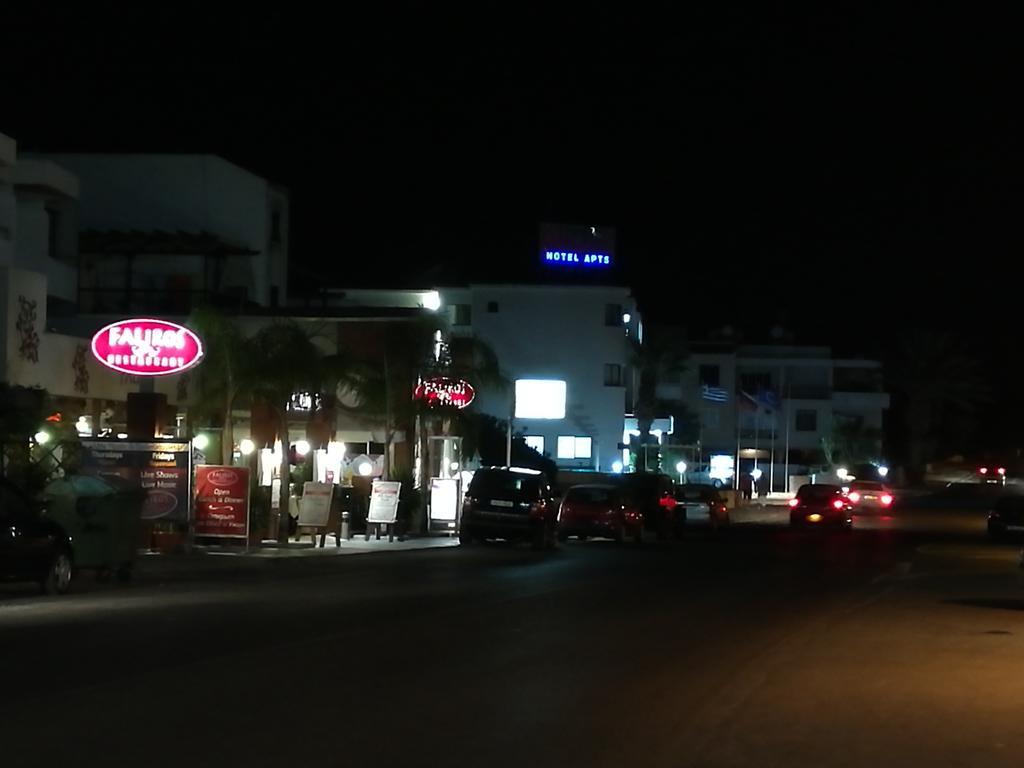 Siamese Villa Paralimni Exterior photo